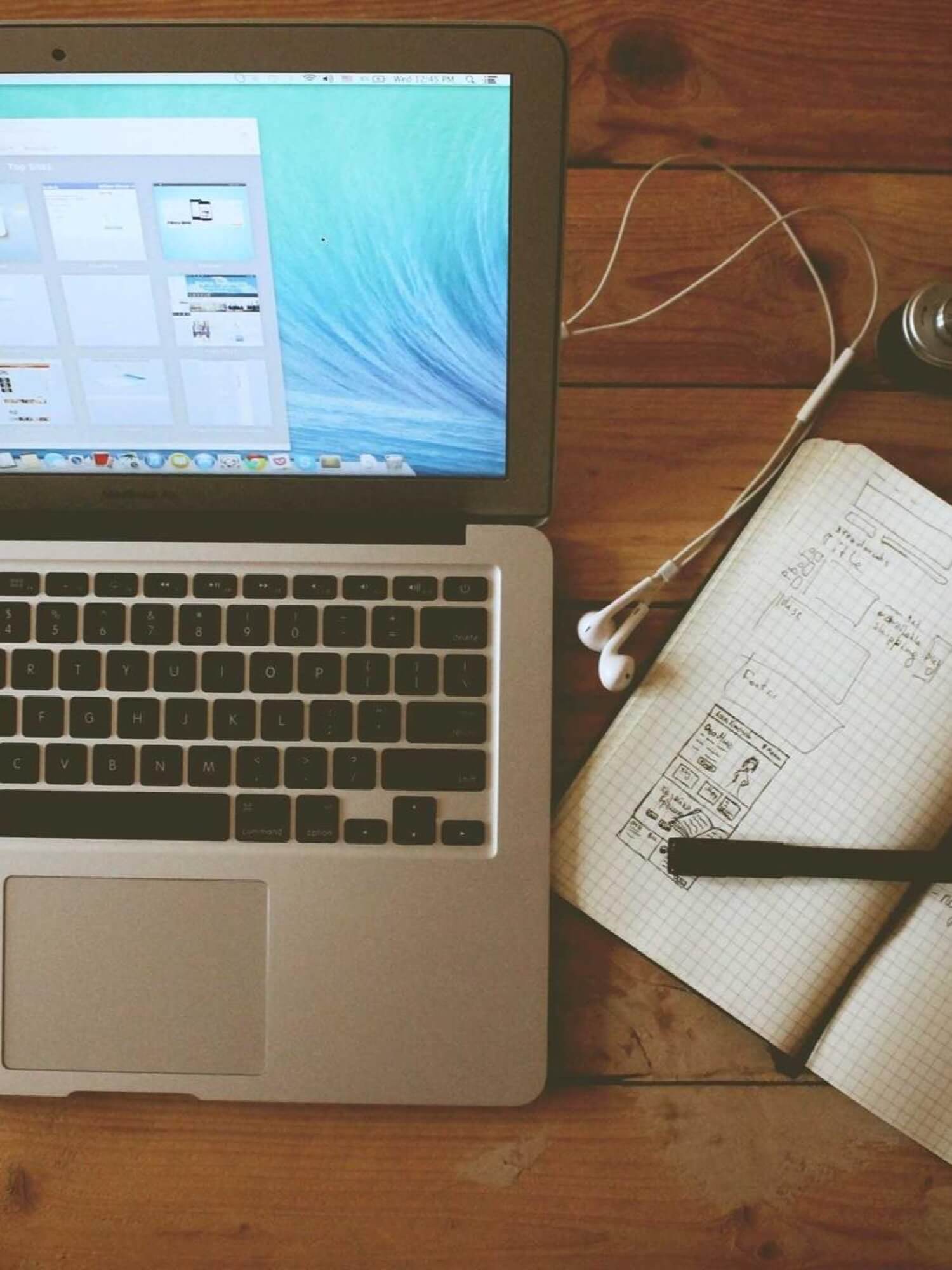 MacBook e appunti creativi
